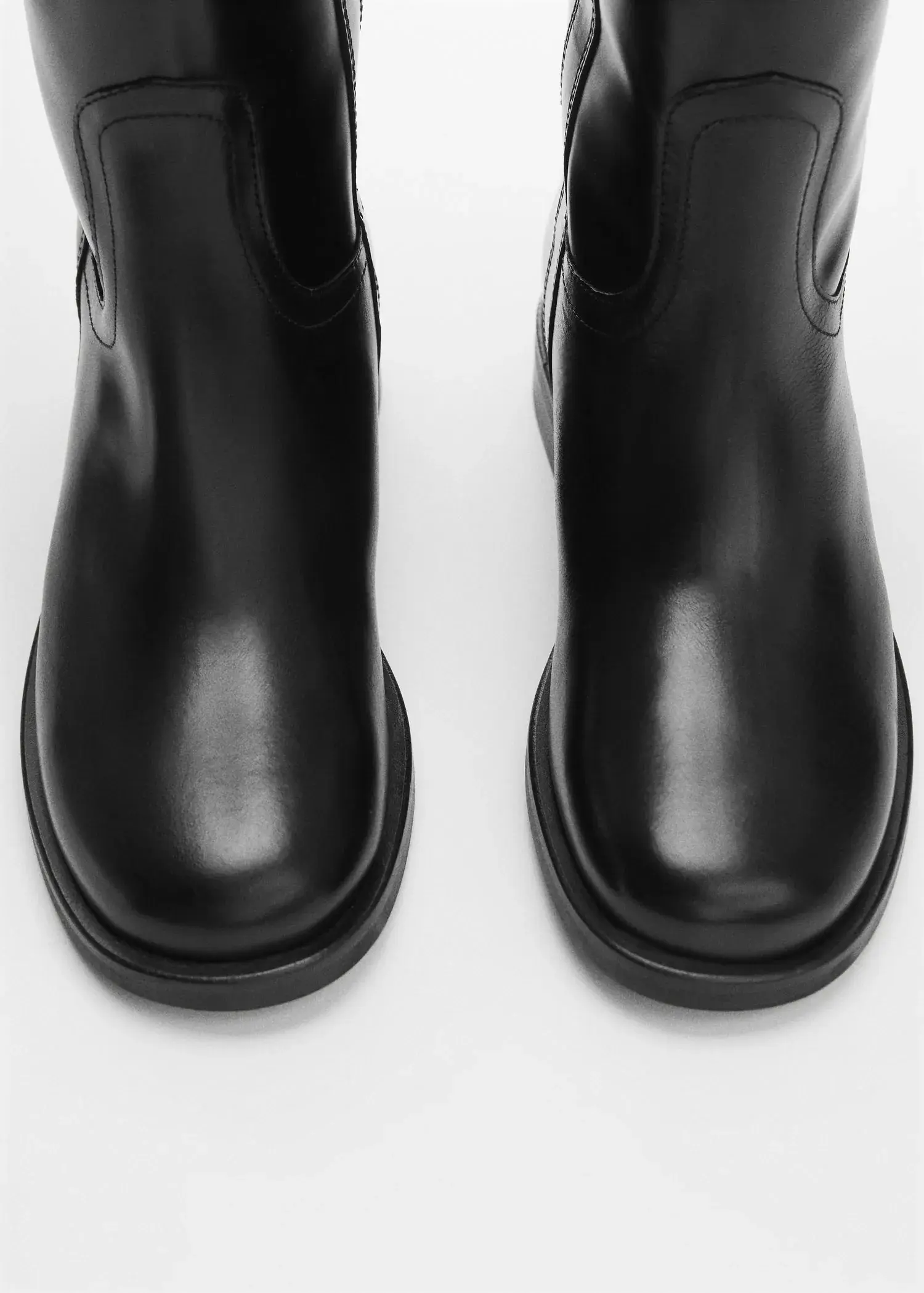 Mango Leather high-leg boots. 3