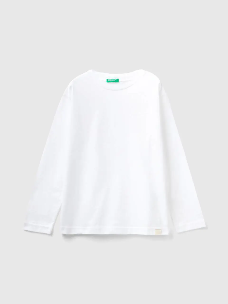 Benetton 100% organic cotton crew neck t-shirt. 1