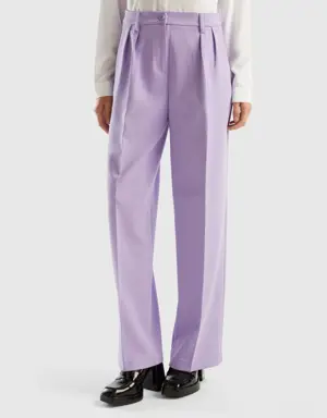 wide trousers with pleats