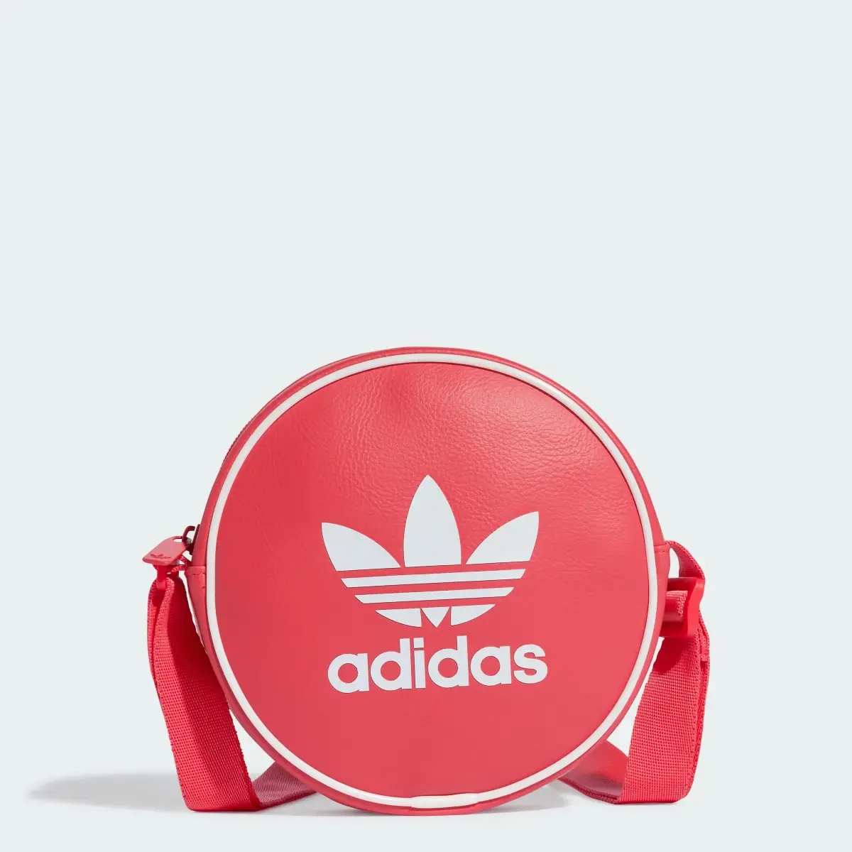 Adidas AC ROUND BAG. 1