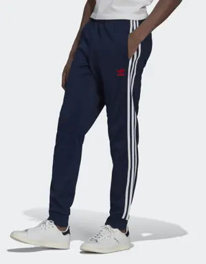 Adidas Track pants adicolor Classics Primeblue SST