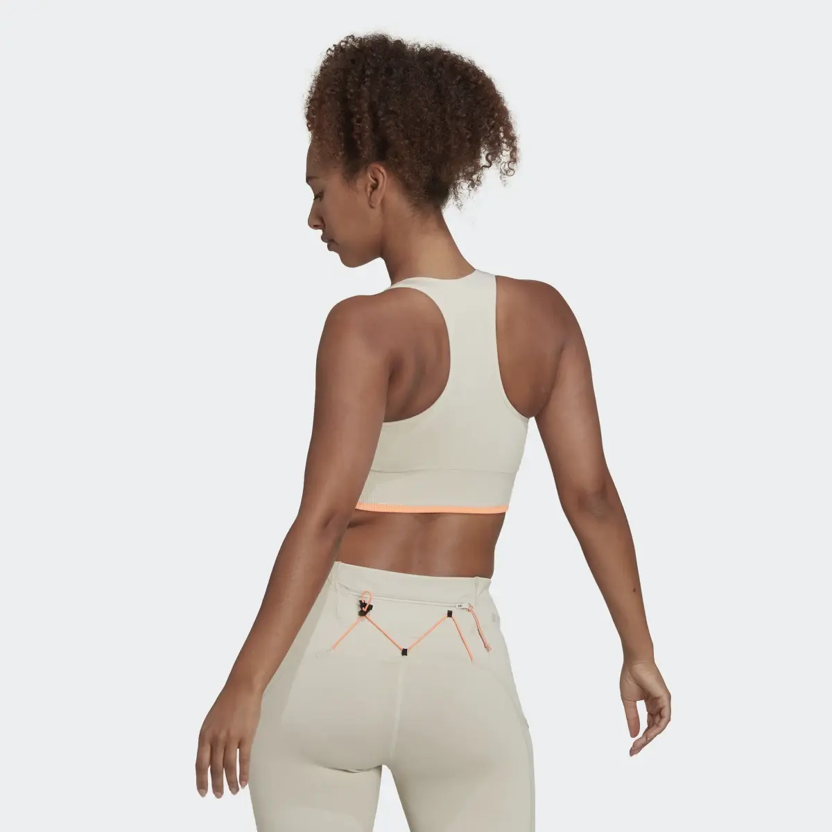 Adidas Brassière de running à maintien moyen en laine mérinos sans coutures. 3