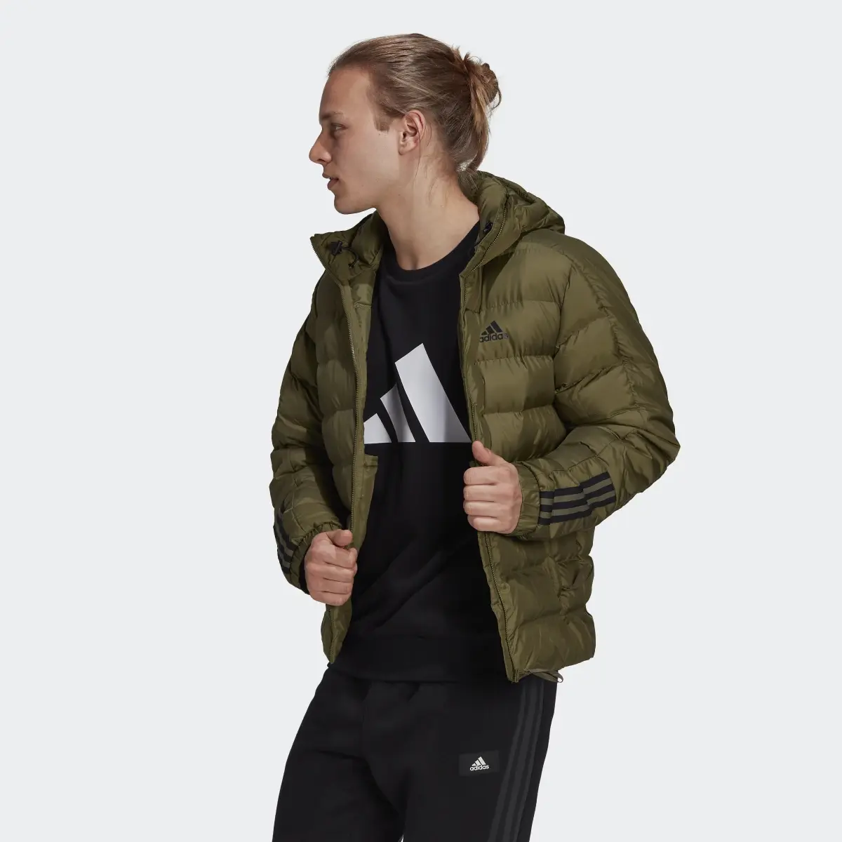 Adidas Itavic 3-Streifen Midweight Hooded Jacke. 3