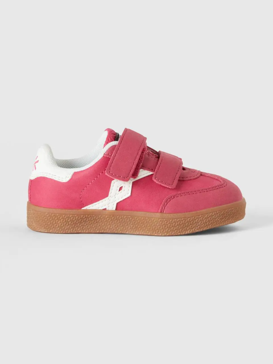 Benetton sneakers in imitation leather. 1