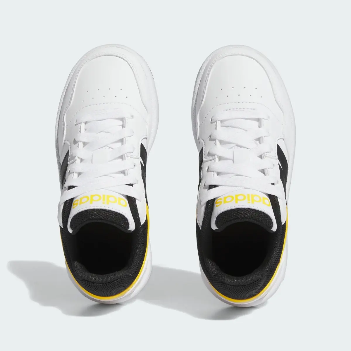 Adidas Chaussure Hoops. 3