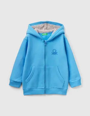 sweatshirt with lined hood