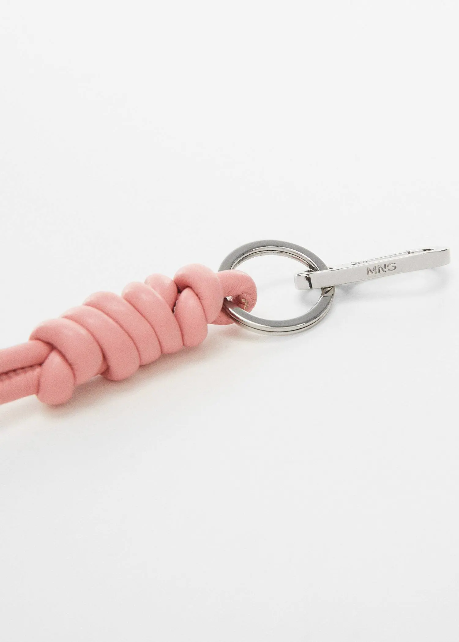 Mango Leather-effect keychain with knot. 2