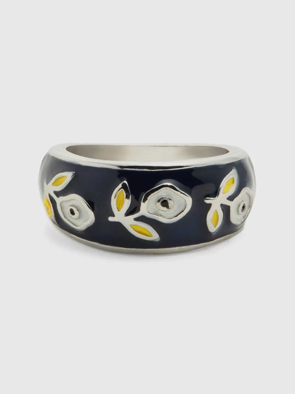 Benetton dark blue band ring with white flowers. 1