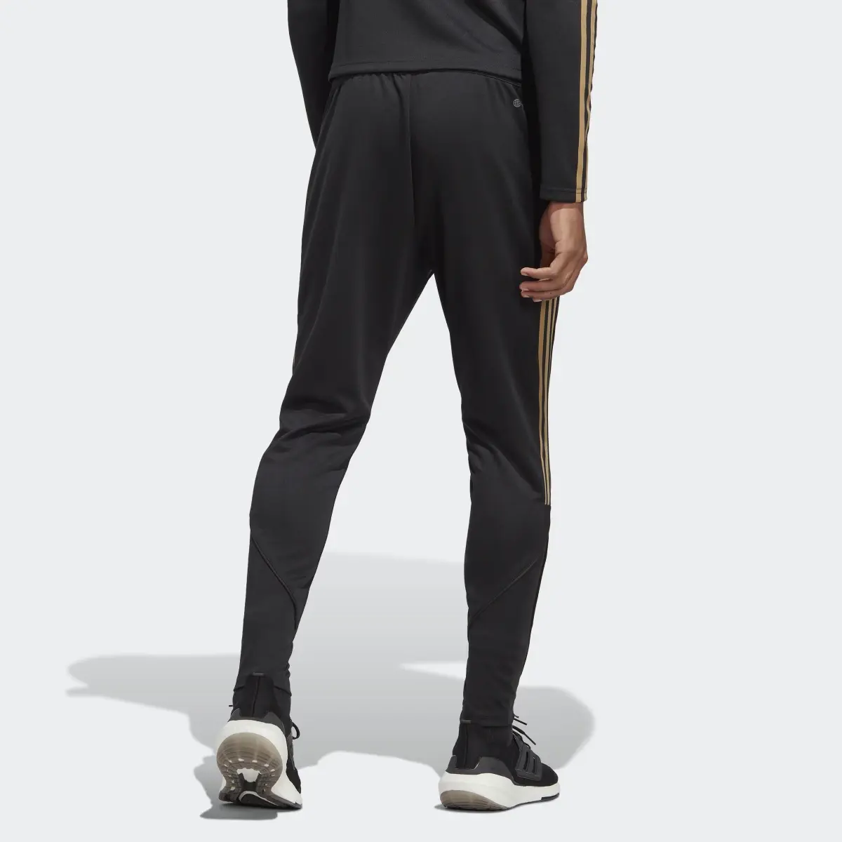 Adidas Tiro Reflective Pants. 2