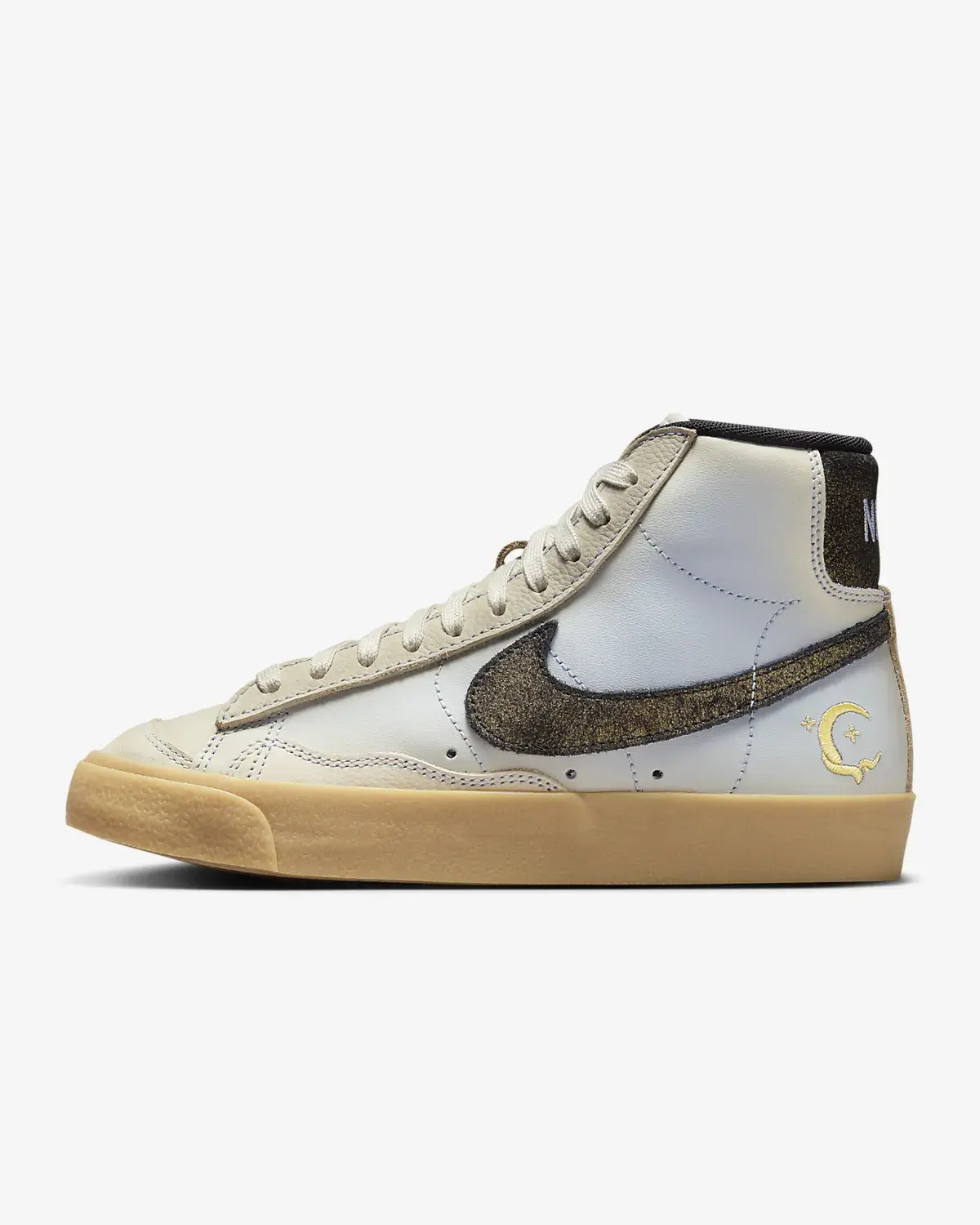 Nike Blazer Mid '77 Premium. 1