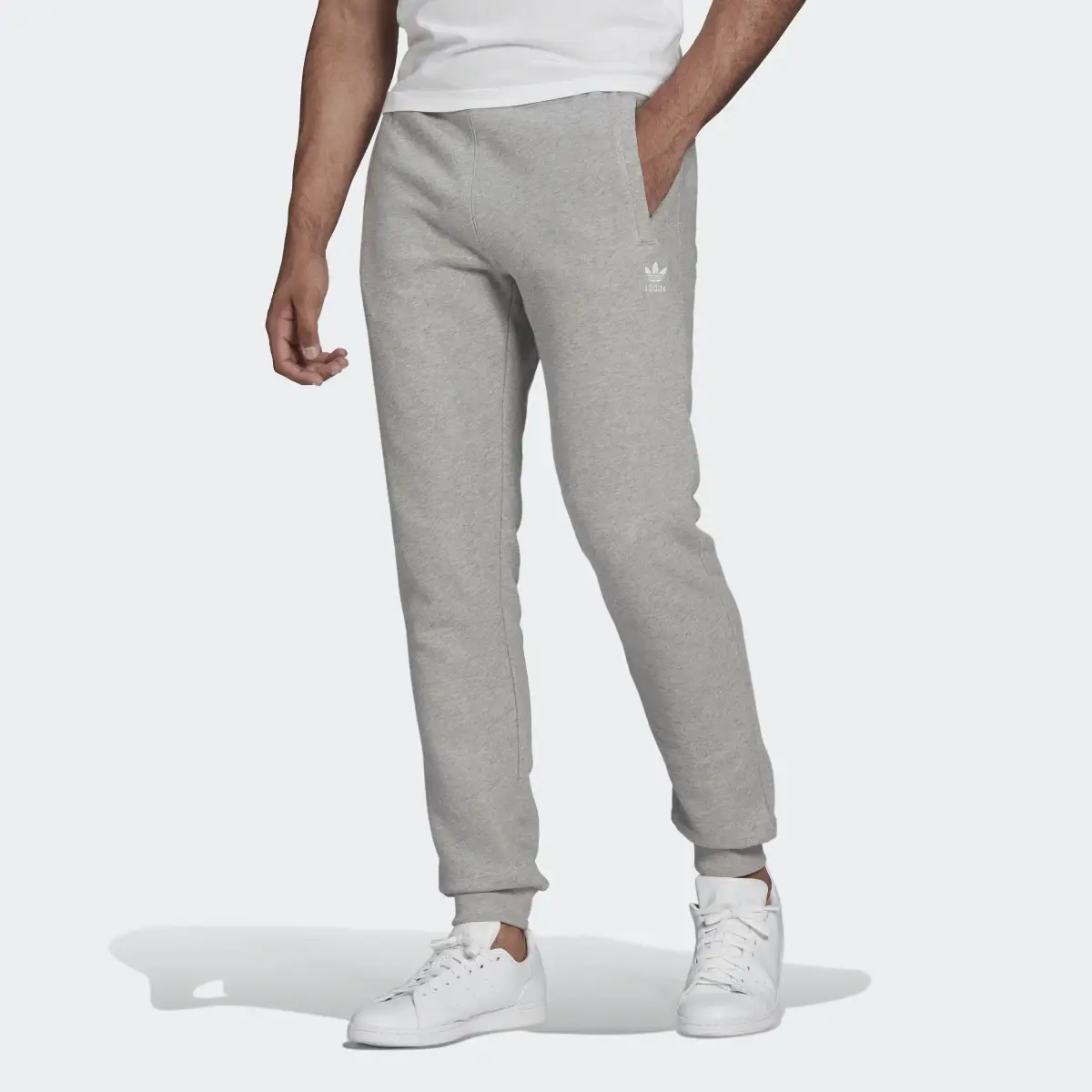 Adidas Adicolor Essentials Trefoil Pants. 1