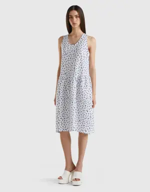 dress in pure printed linen
