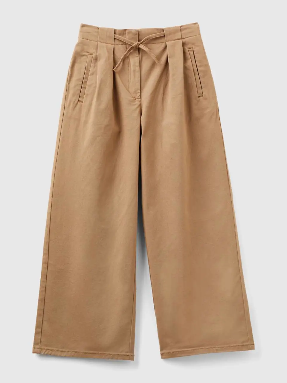 Benetton wide fit trousers in stretch cotton. 1