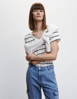 V-neck striped T-shirt