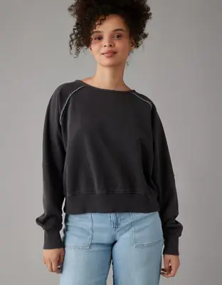 American Eagle Long-Sleeve Cropped Twist-Back Sweatshirt. 1