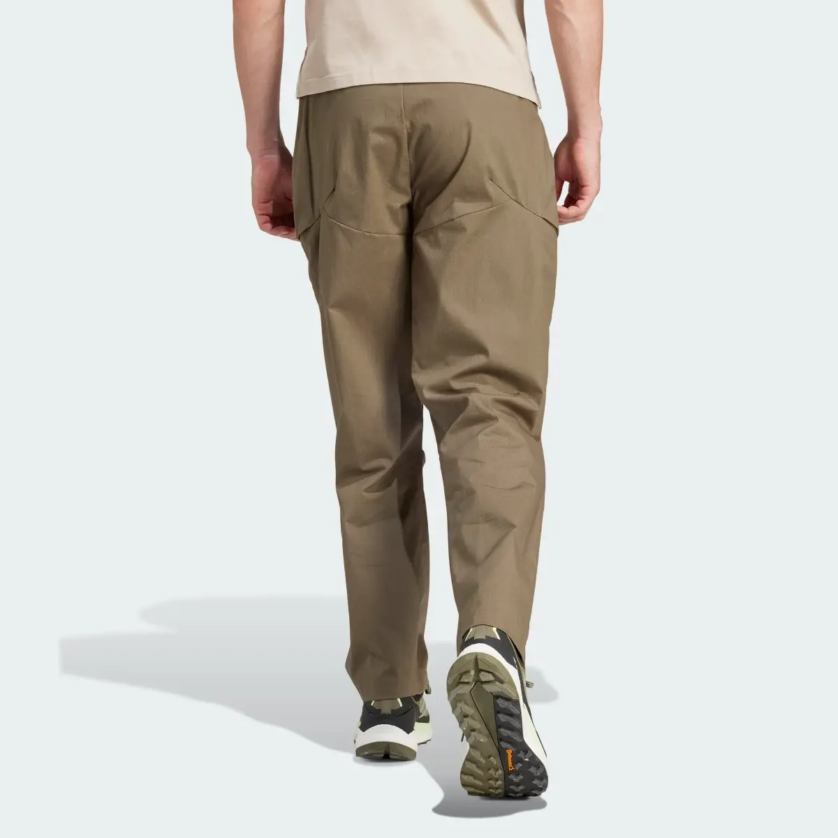 Adidas Terrex Xploric Pants. 2