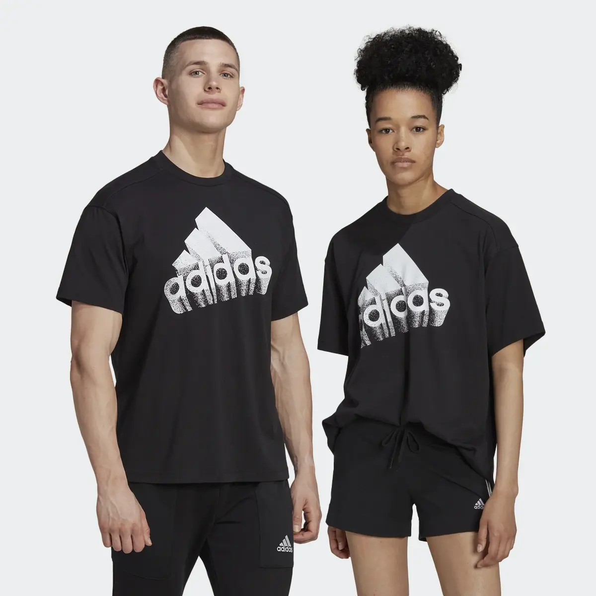 Adidas T-shirt Brand Love Essentials (Unissexo). 1