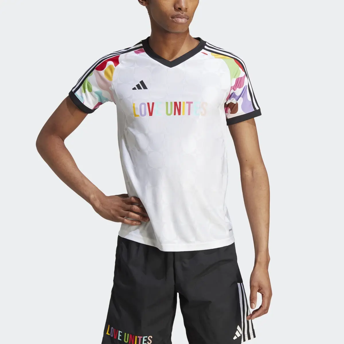 Adidas Maglia Pride Tiro. 1