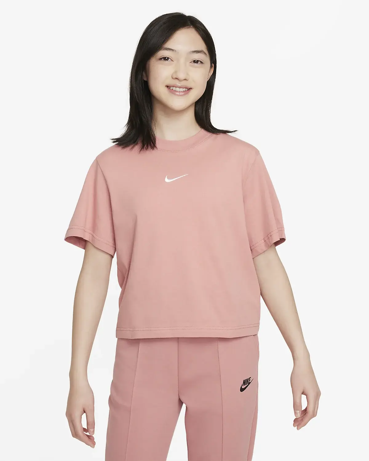 Nike Sportswear. 1