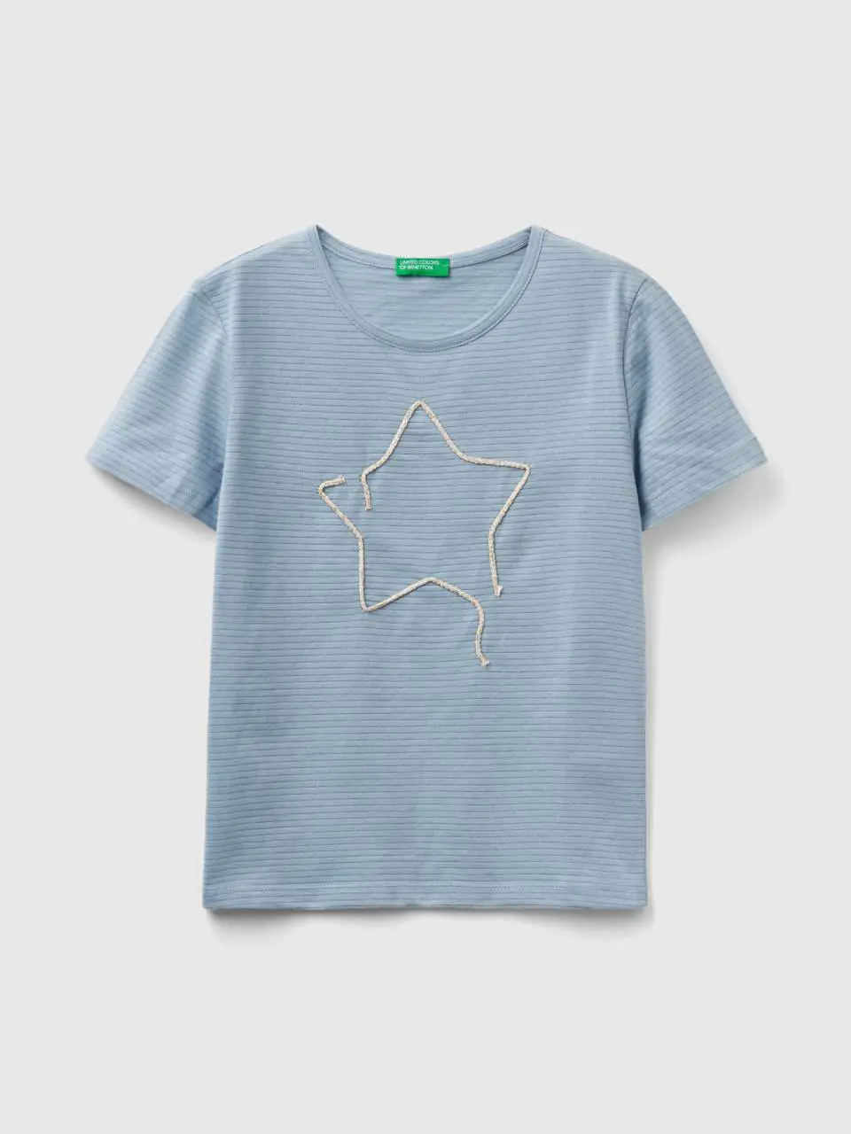 Benetton t-shirt with cord embroidery. 1