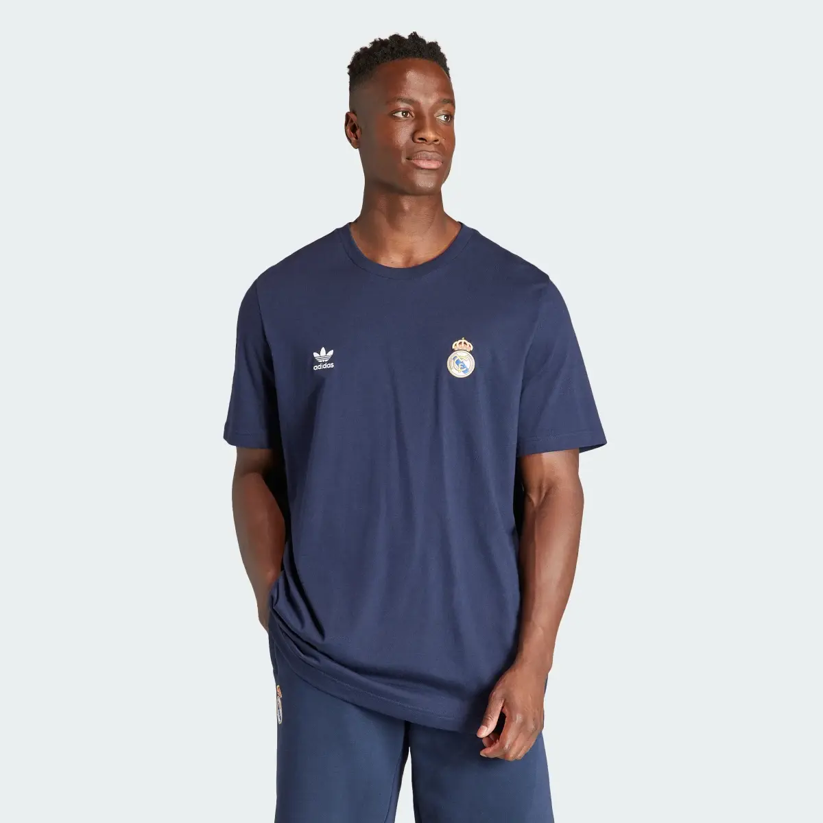 Adidas Playera Real Madrid Essentials Trifolio. 2