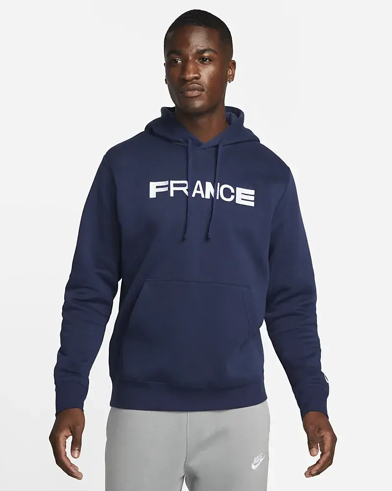 Nike FFF Club Fleece. 1