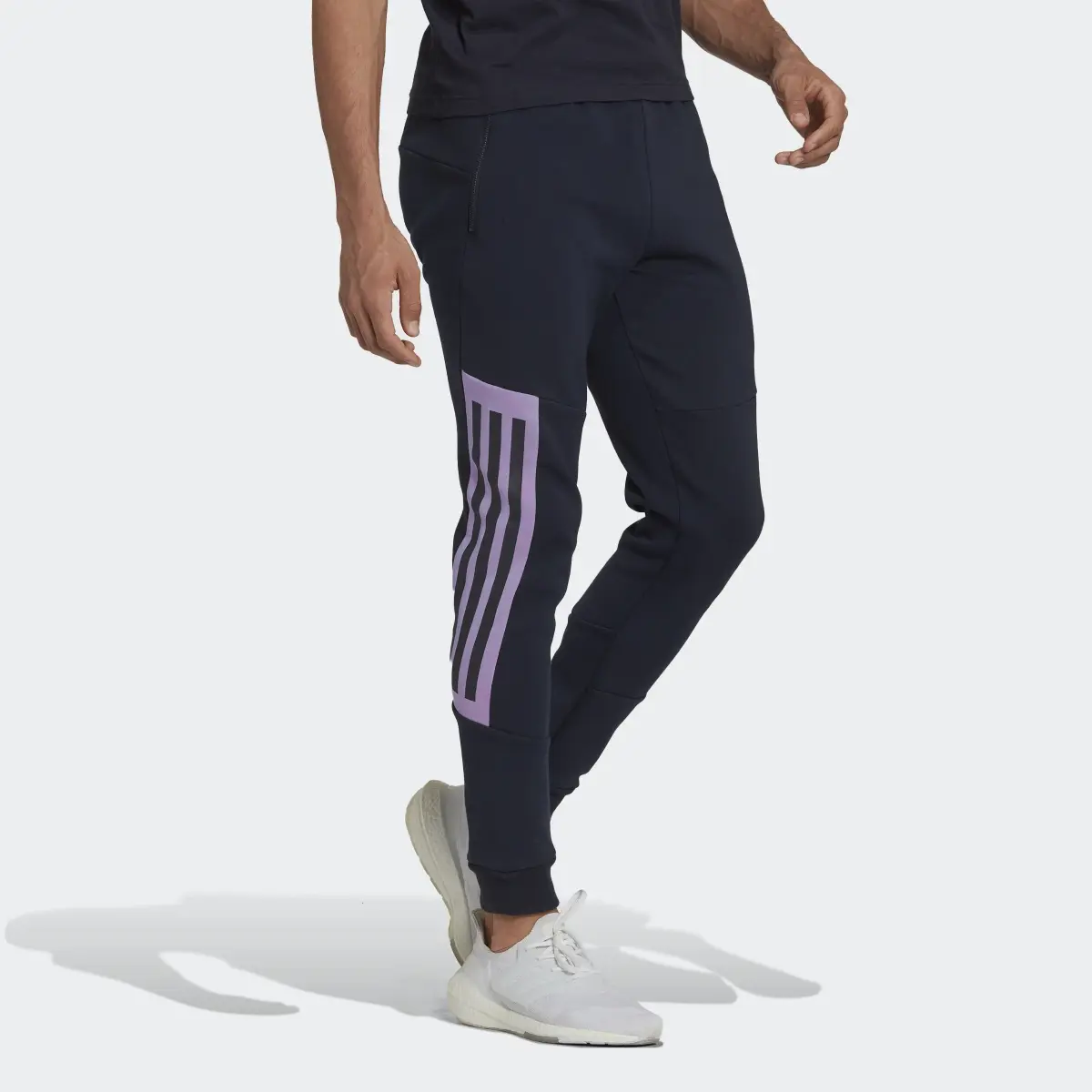 Adidas Future Icons 3-Stripes Pants. 3