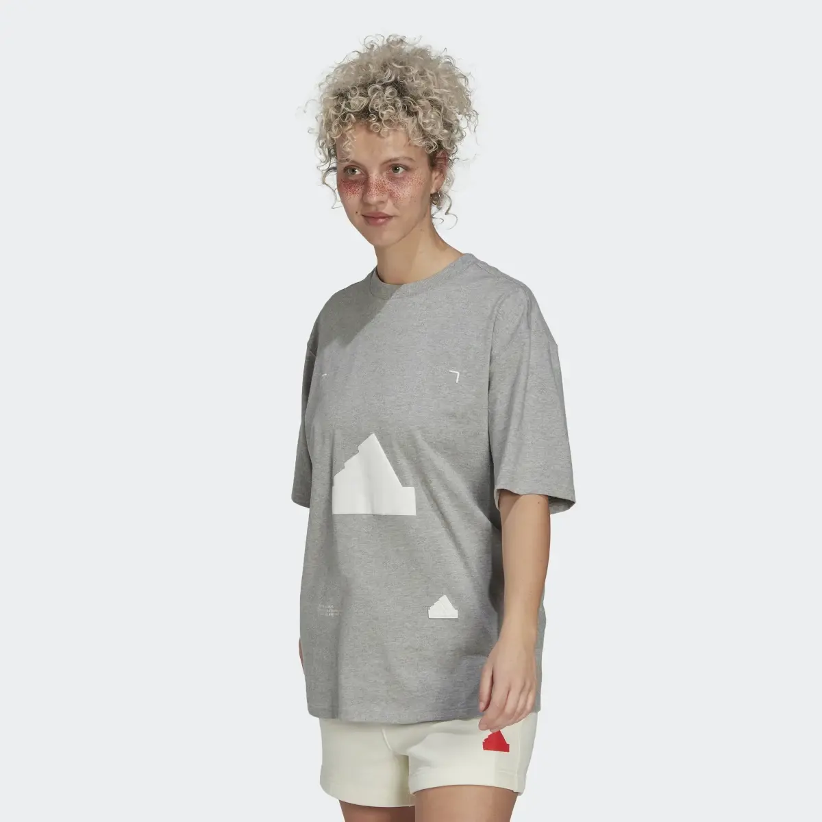 Adidas Playera Oversized. 2