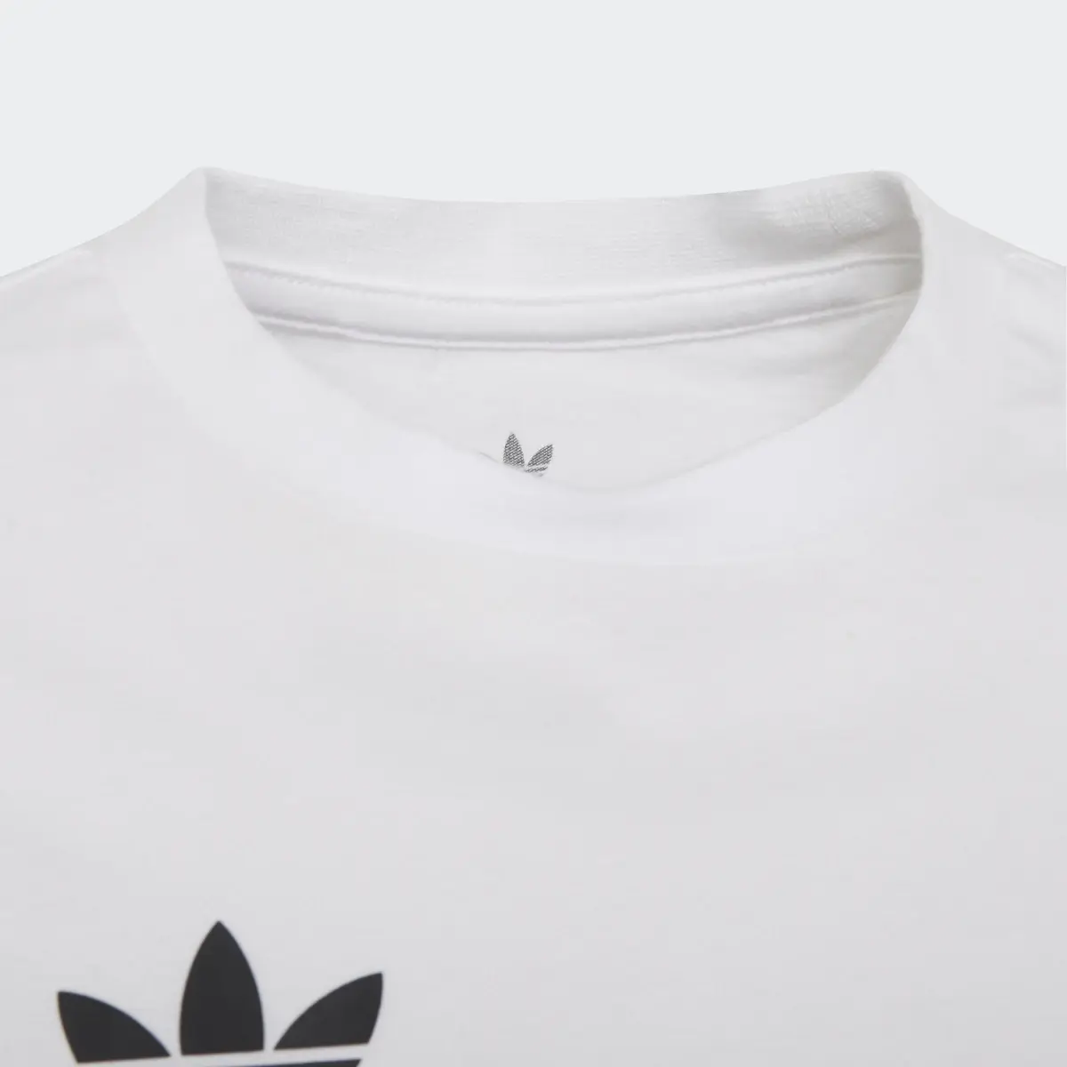 Adidas Camiseta Graphic. 3