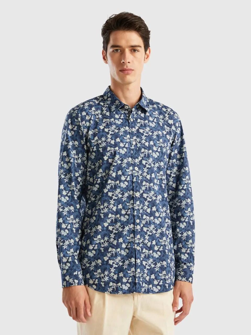 Benetton patterned slim fit shirt. 1