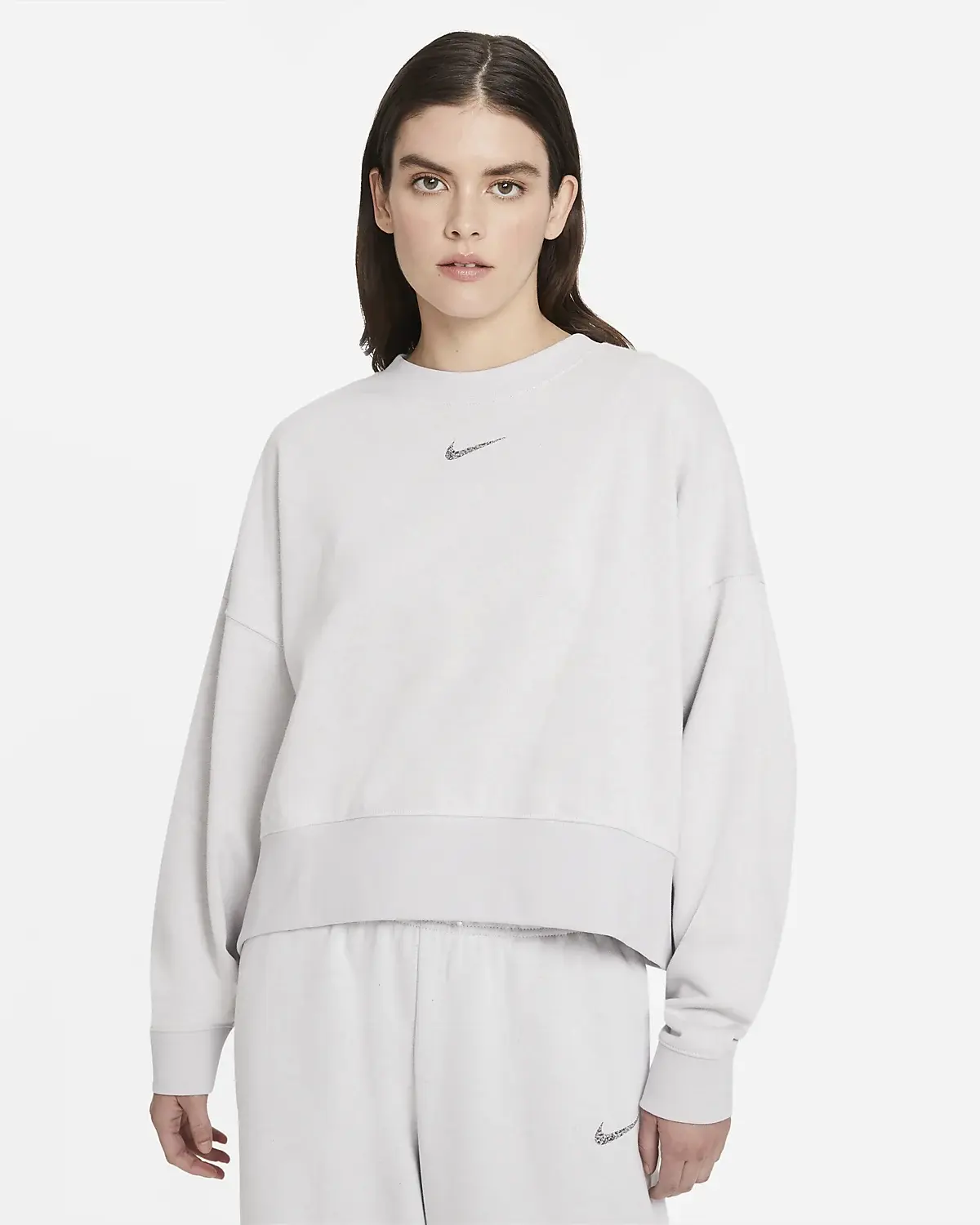 Nike Sportswear Collection Essentials. 1