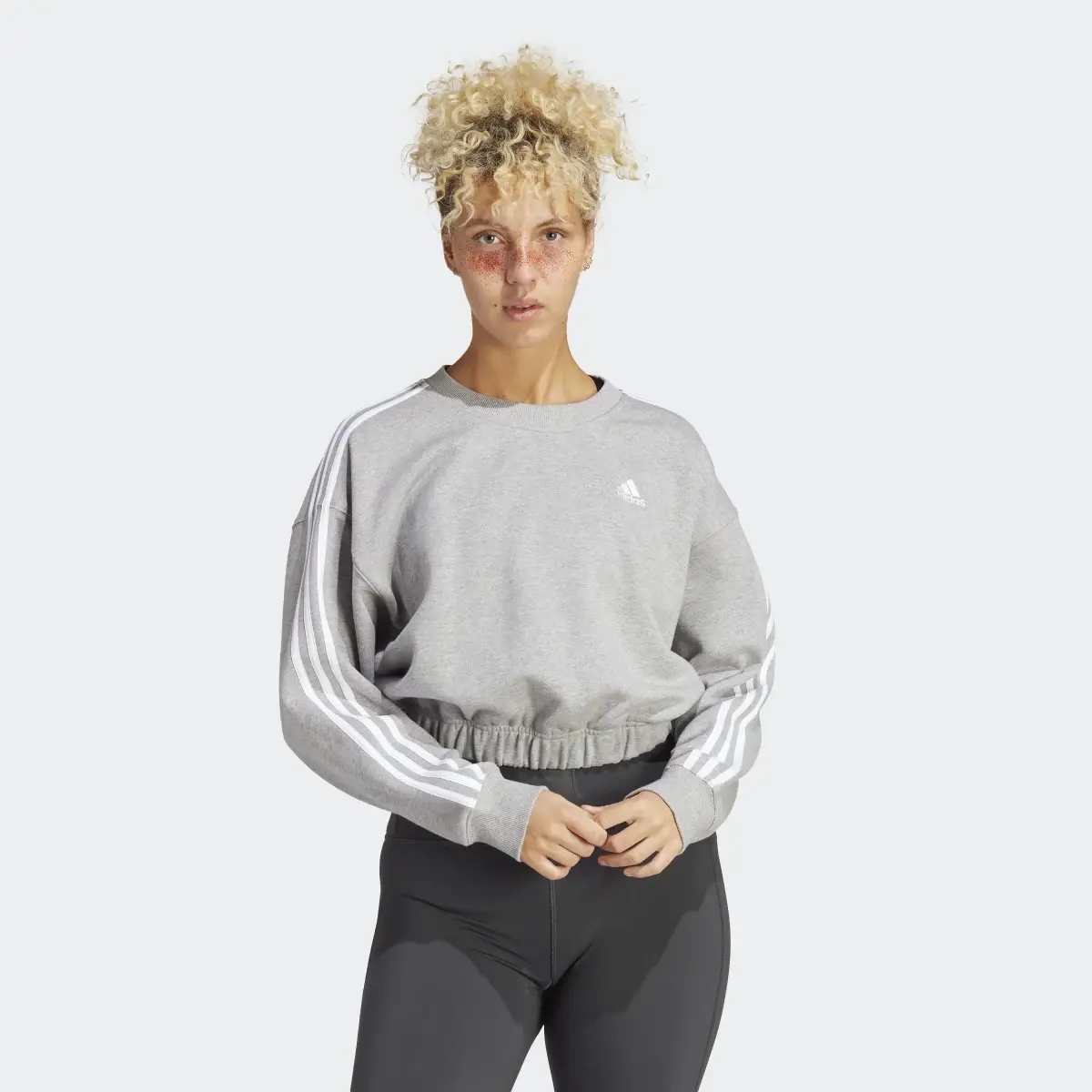 Adidas Essentials 3-Streifen Crop Sweatshirt. 2