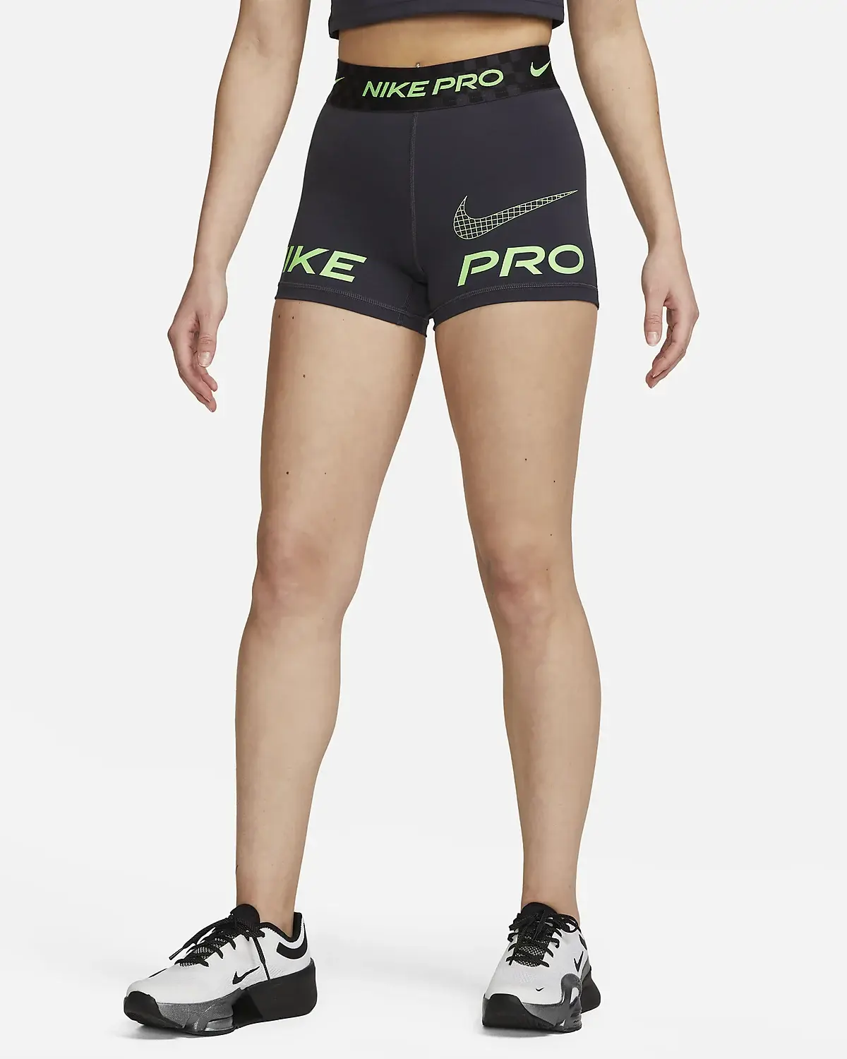 Nike Pro Dri-FIT. 1