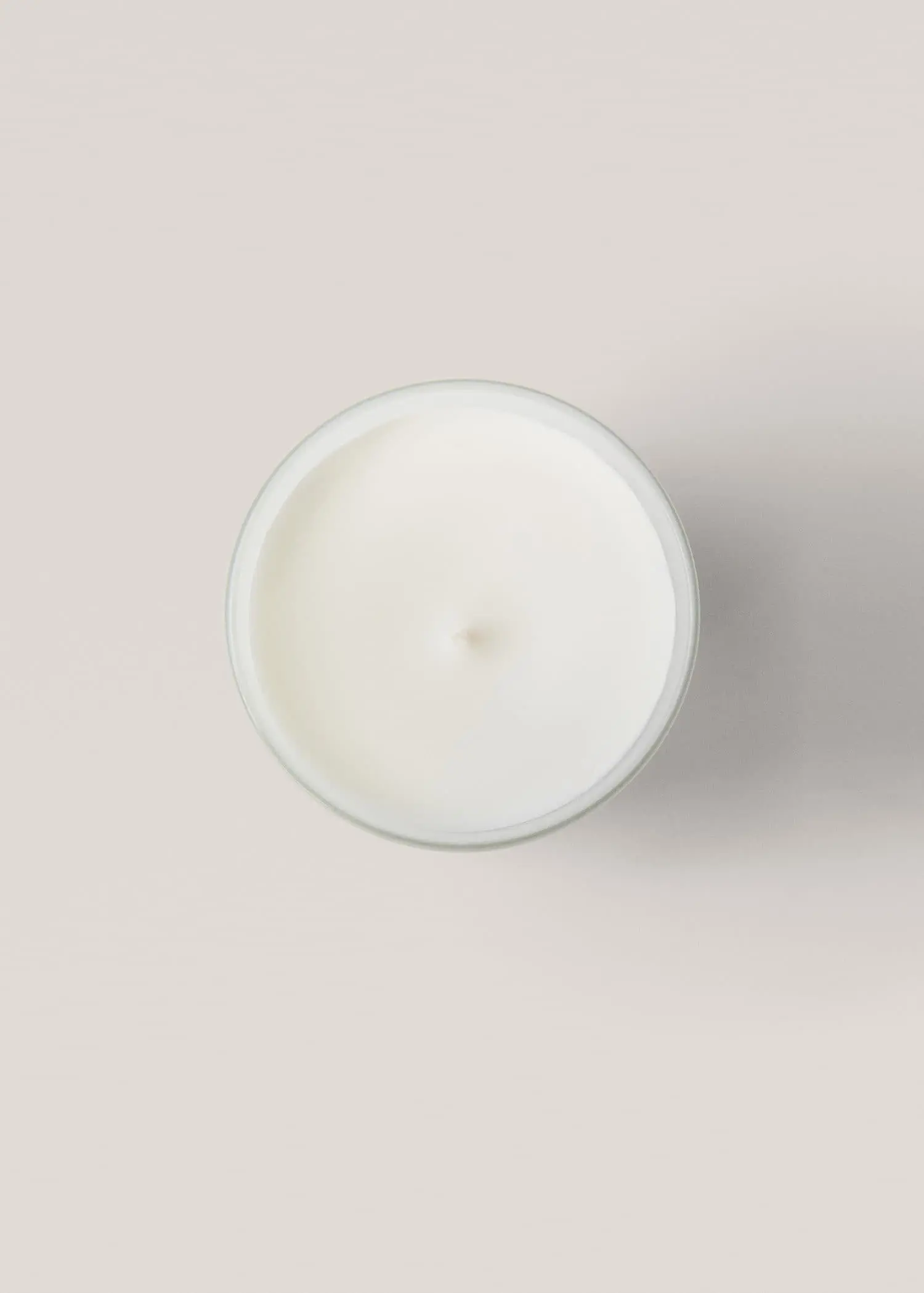 Mango Fig scented candle. 3