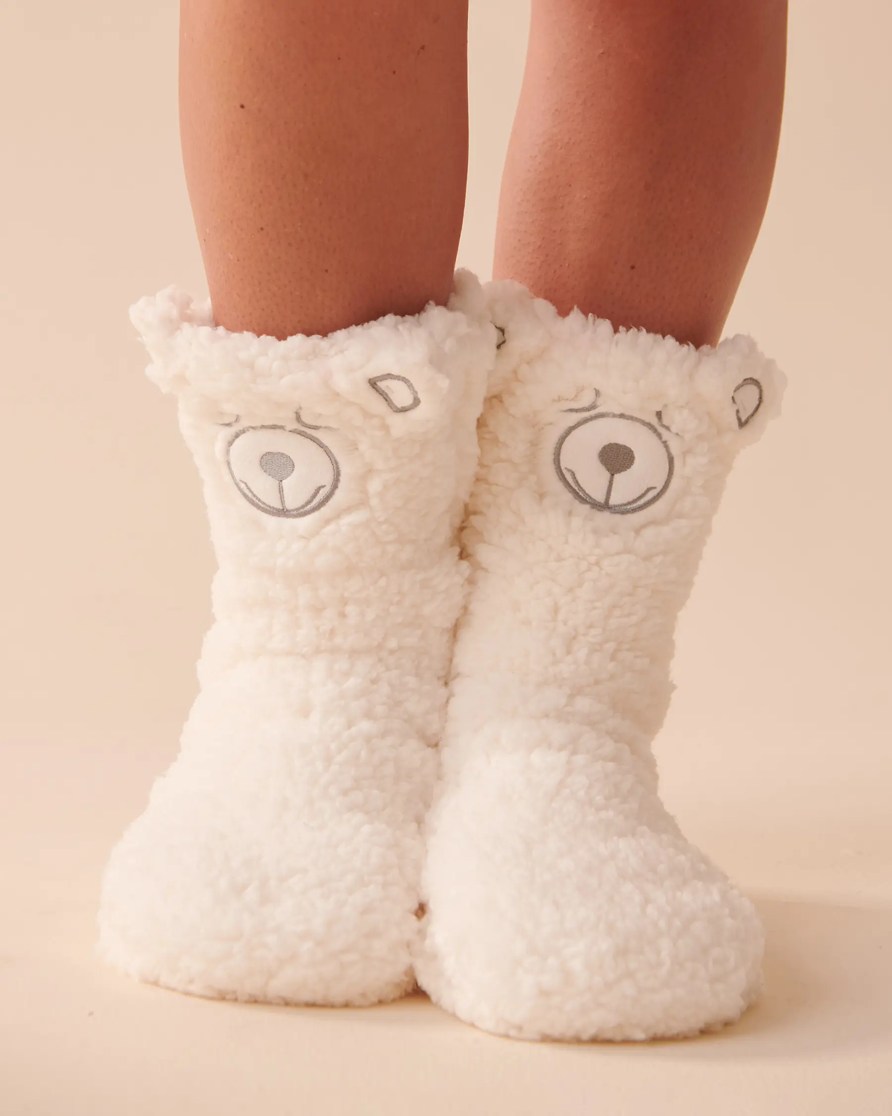 La Vie en Rose Teddy Bear Sherpa Socks. 1