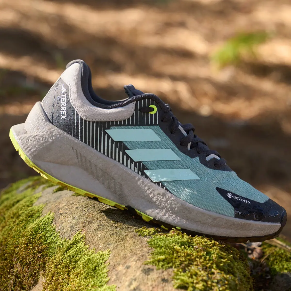 Adidas SOULSTRIDE FLOW GTX SHOES. 3