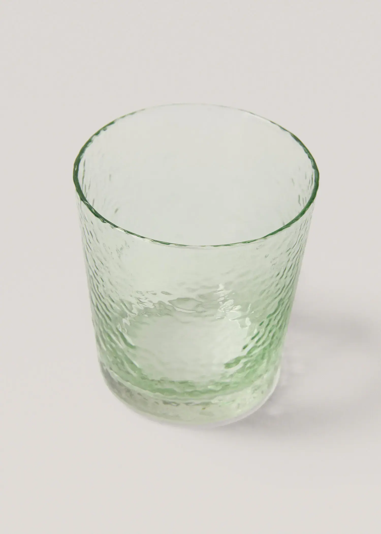 Mango Trinkglas aus 100 % Glas mit Reliefprägung. 3
