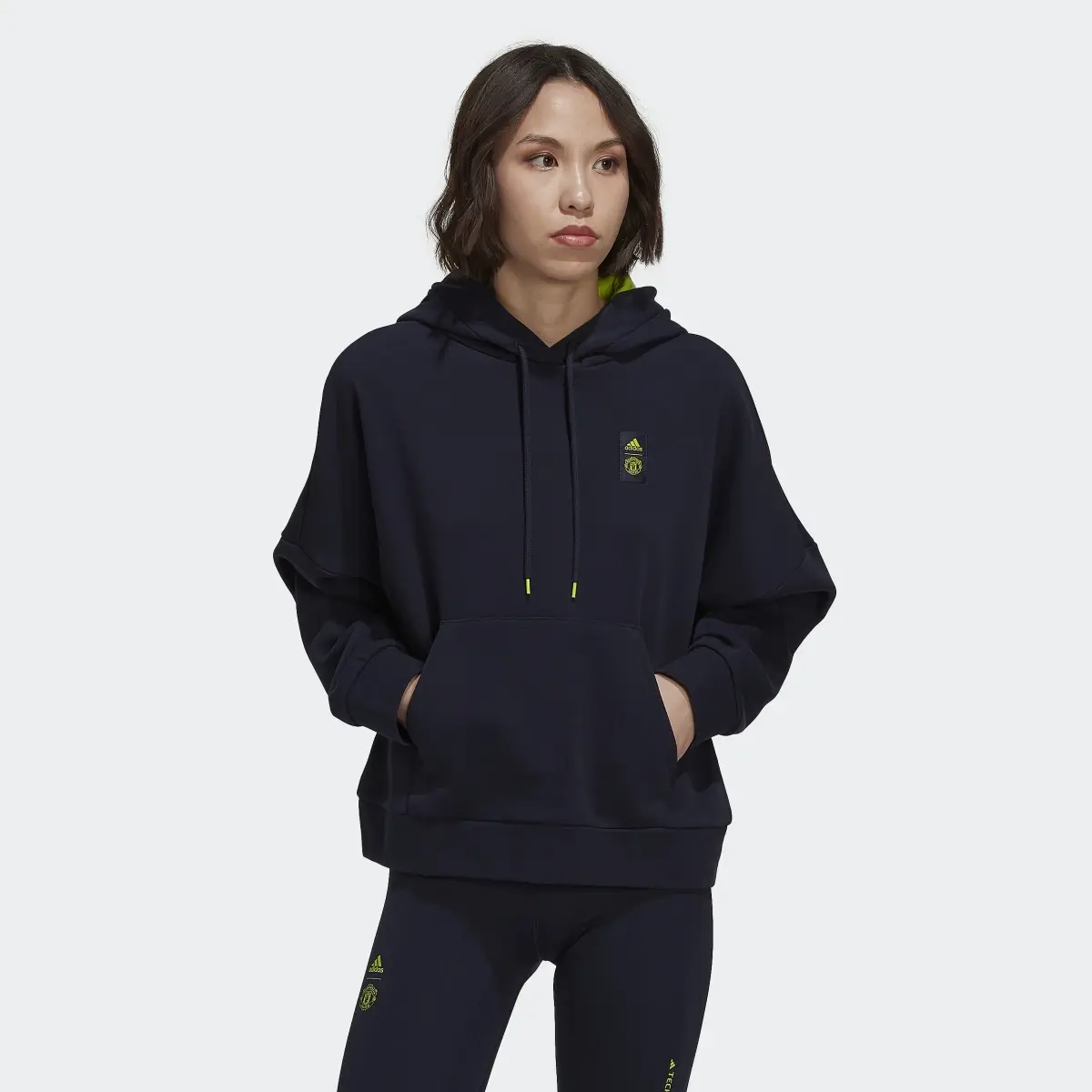 Adidas Manchester United Hoodie. 2