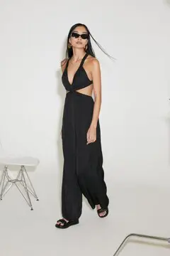 Forever 21 Forever 21 Plunging Cutout Jumpsuit Black. 2
