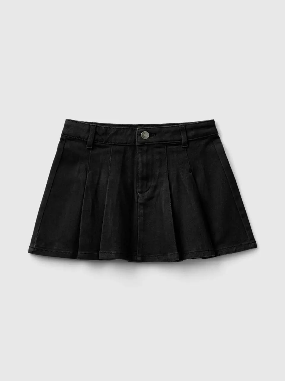 Benetton pleated miniskirt. 1