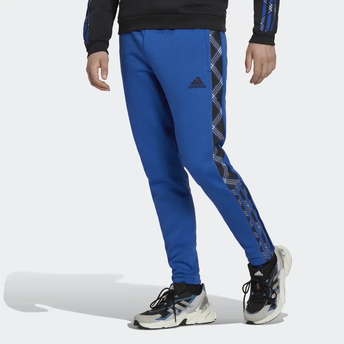 Adidas Pantaloni da allenamento Tiro Winterized. 1