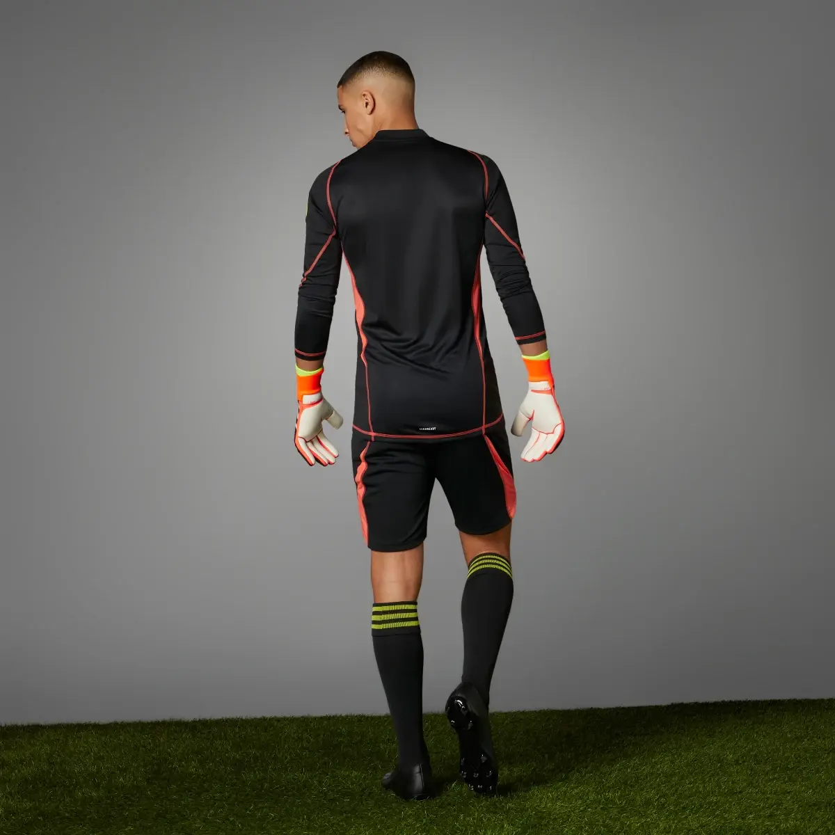 Adidas Rękawice Predator Pro Goalkeeper. 3