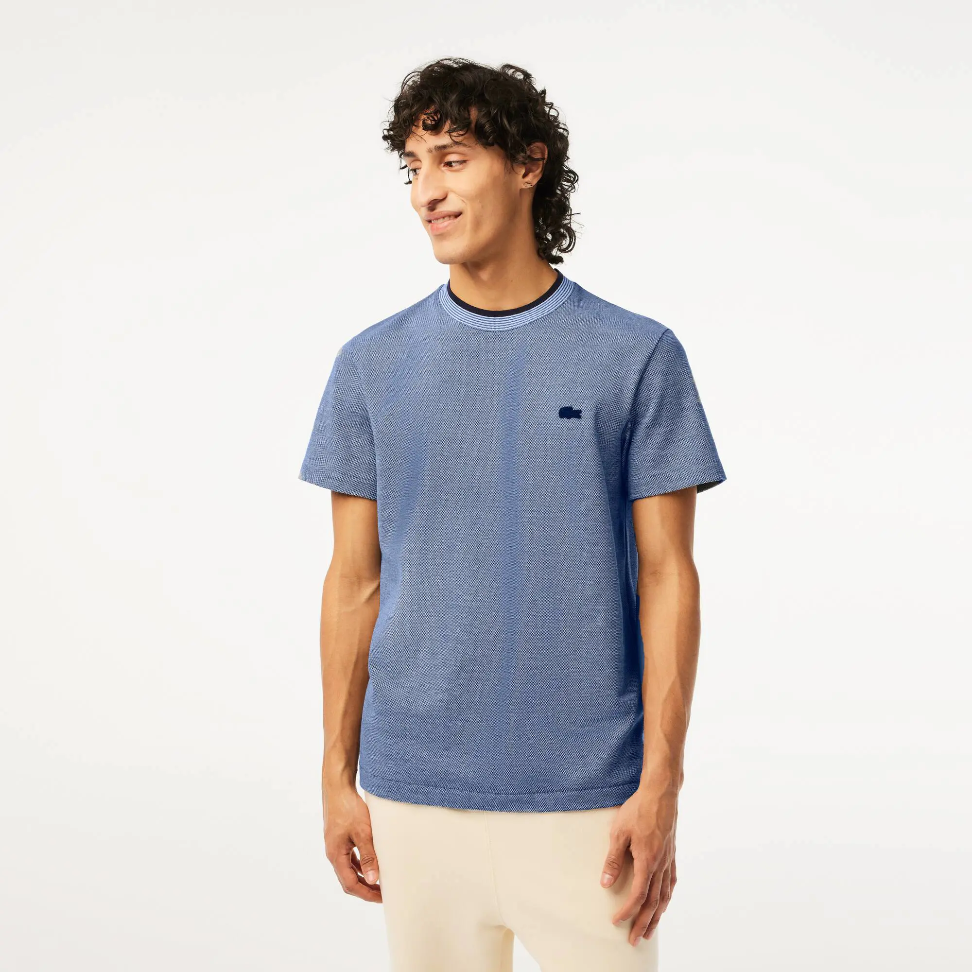 Lacoste Camiseta de hombre en algodón premium con cuello redondo. 1