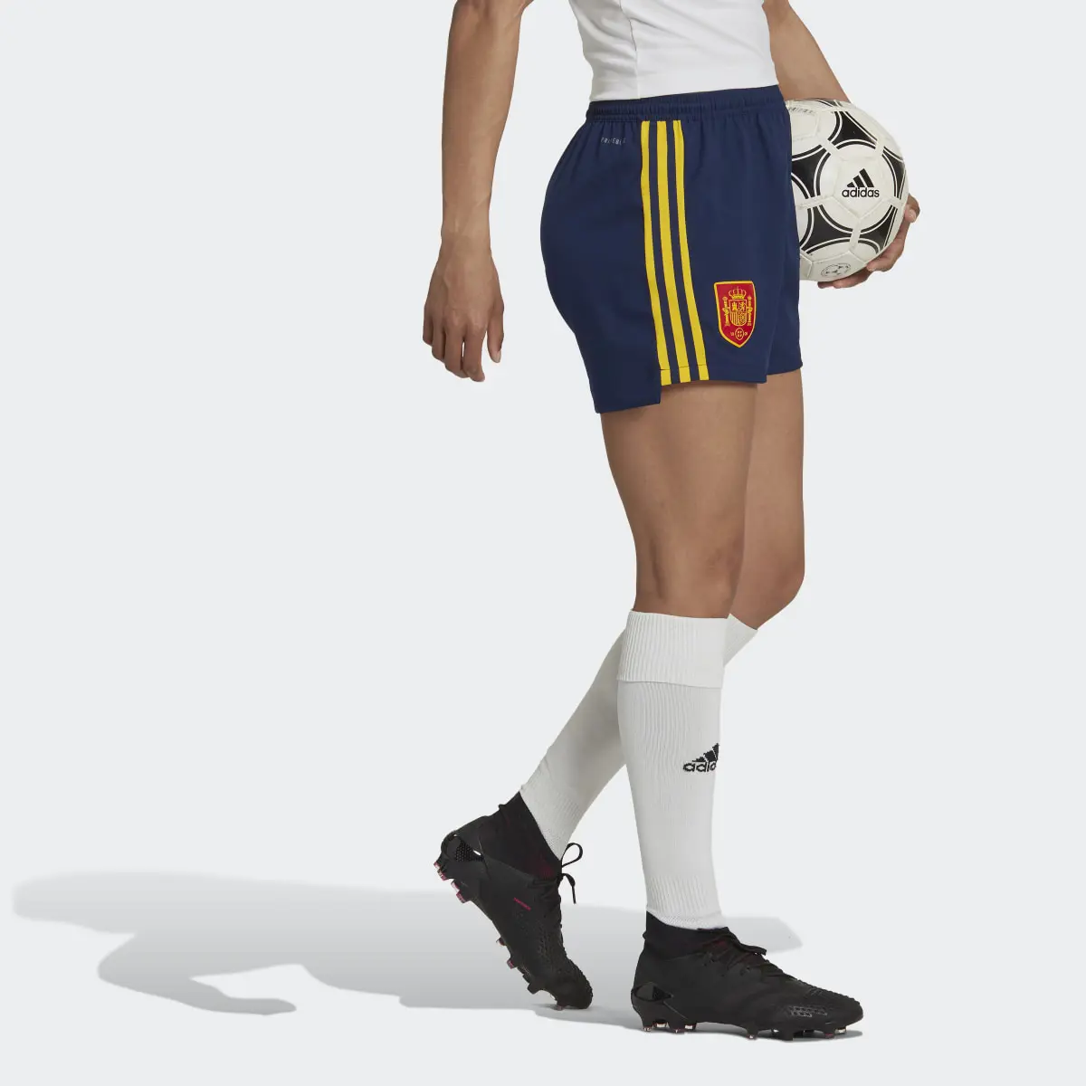 Adidas Short Home 21/22 Spain. 3