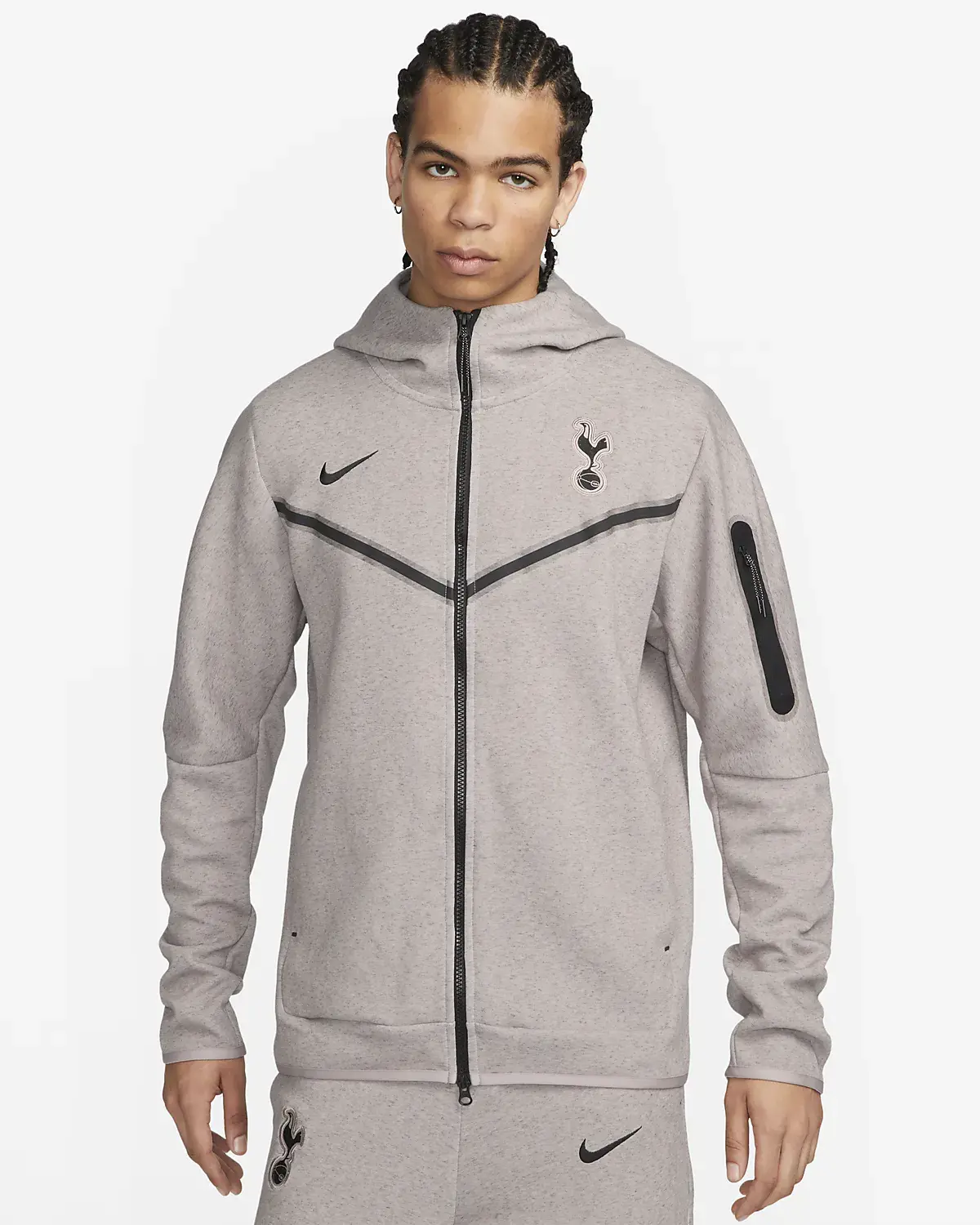 Nike Tottenham Hotspur Tech Fleece Windrunner 3e tenue. 1