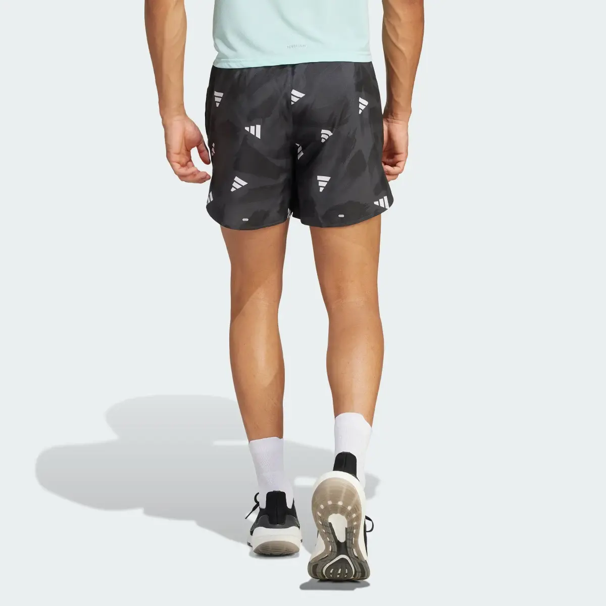 Adidas Shorts Run It. 2