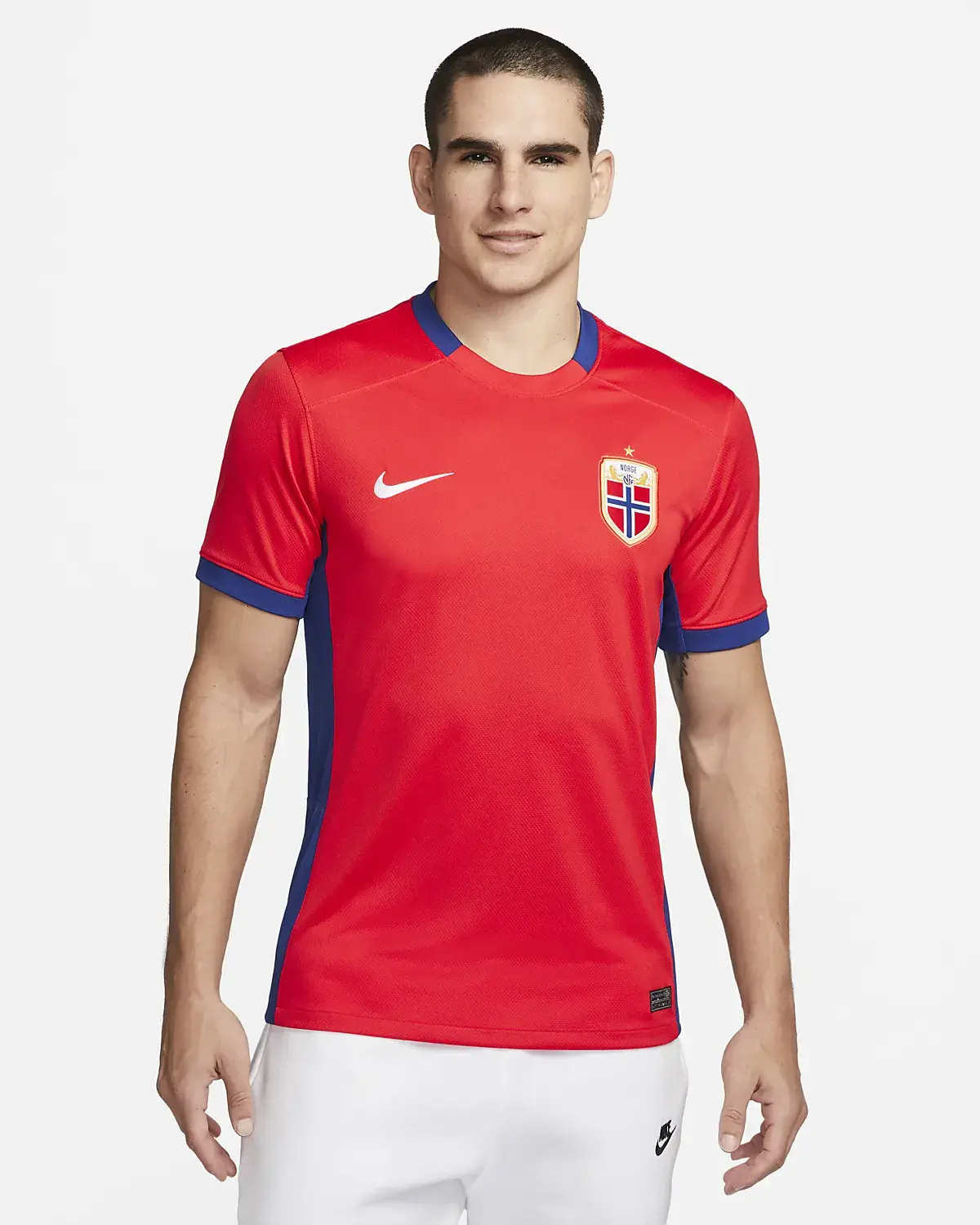 Nike Equipamento principal Stadium Noruega 2023. 1