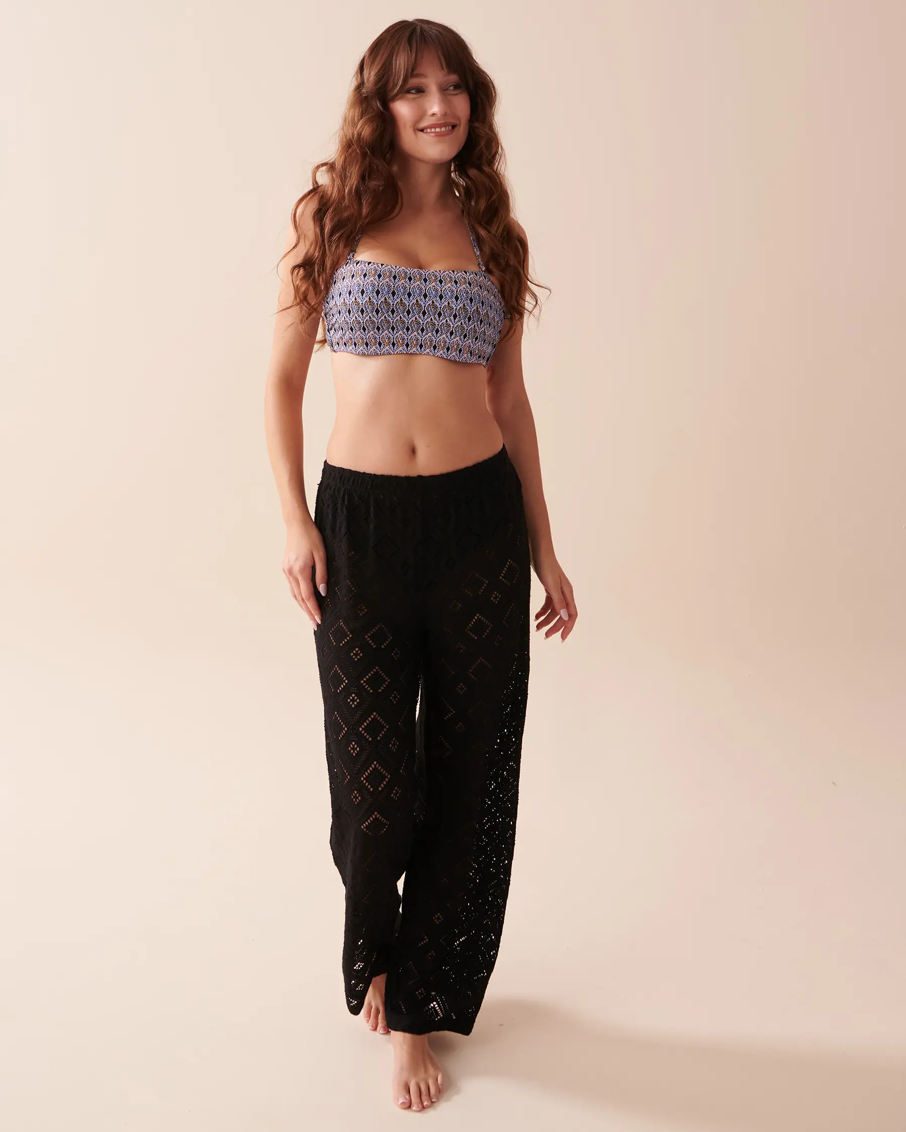 La Vie en Rose Crochet Pants. 3