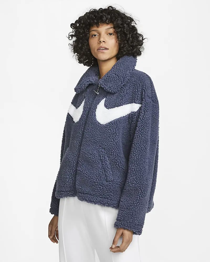 Nike Sportswear Swoosh. 1