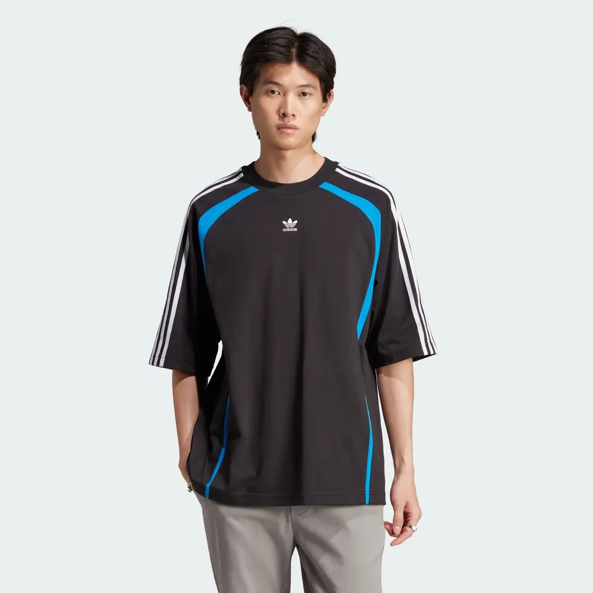 Adidas ADILENIUM OVERSIZED T-Shirt. 2